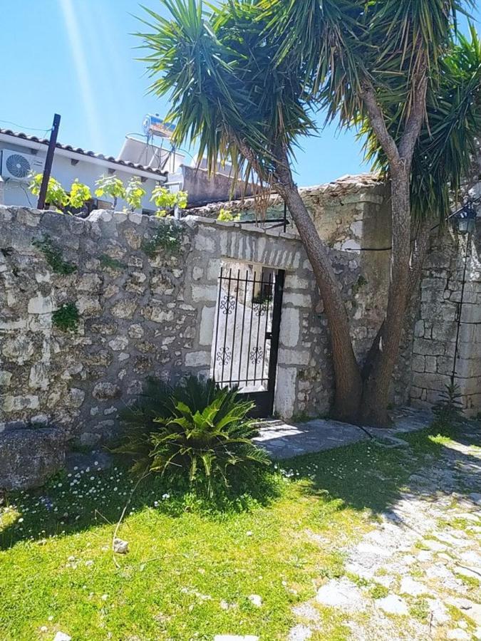 Castle Of Himara Apartamento Exterior foto